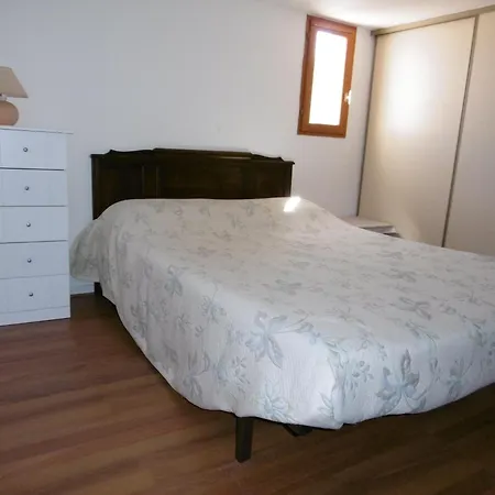 Villa Charmante 4 Pers. Avec Mezzanine, Terrasse Ombragee & Parking, Proche Port Et - Fr-1-798-44 *