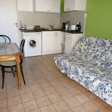 Villa Charmante 4 Pers. Avec Mezzanine, Terrasse Ombragee & Parking, Proche Port Et - Fr-1-798-44 *