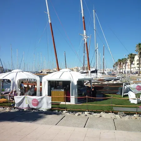 Charmante 4 Pers. Avec Mezzanine, Terrasse Ombragee & Parking, Proche Port Et - Fr-1-798-44 *